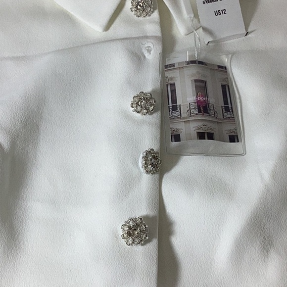 Self-Portrait
Button up vest top sleeveless with placket in white - Picture 10 of 12